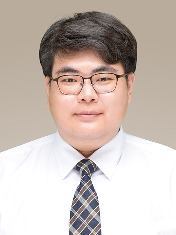 Dr. Yongjun Kim